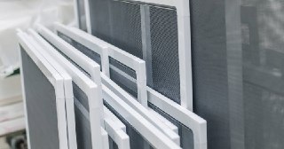 Москитные сетки на пластиковые окна Заволжье купить по цене от 932 руб.
